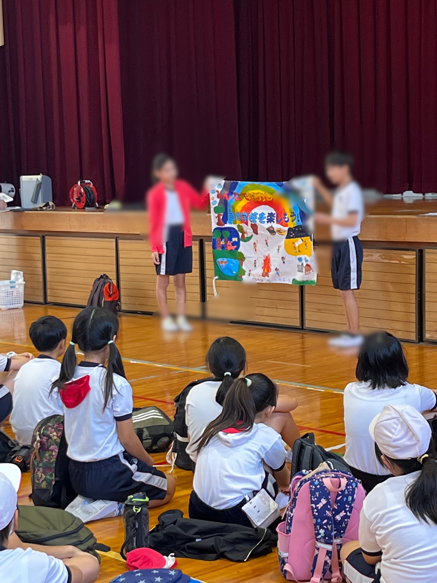 みんなで旗もこさえました